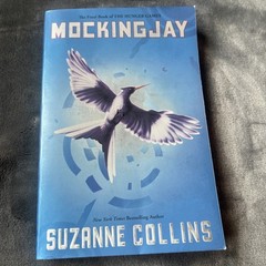 Mockingjay (Hunger Games, Book Three) by Suzanne Collins (2014, Trade Paperback)