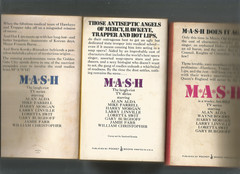 MASH ” LOT OF 13 PB -TV TIE-IN – RICHARD HOOKER + W.BUTTERWORTH 1970’S SERIES
