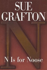 N Is for Noose (Thorndike Press Large Print Basic Series)