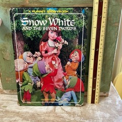 Vintage 1968 Snow White & the Seven Dwarfs Puppet Storybook – Out of Print