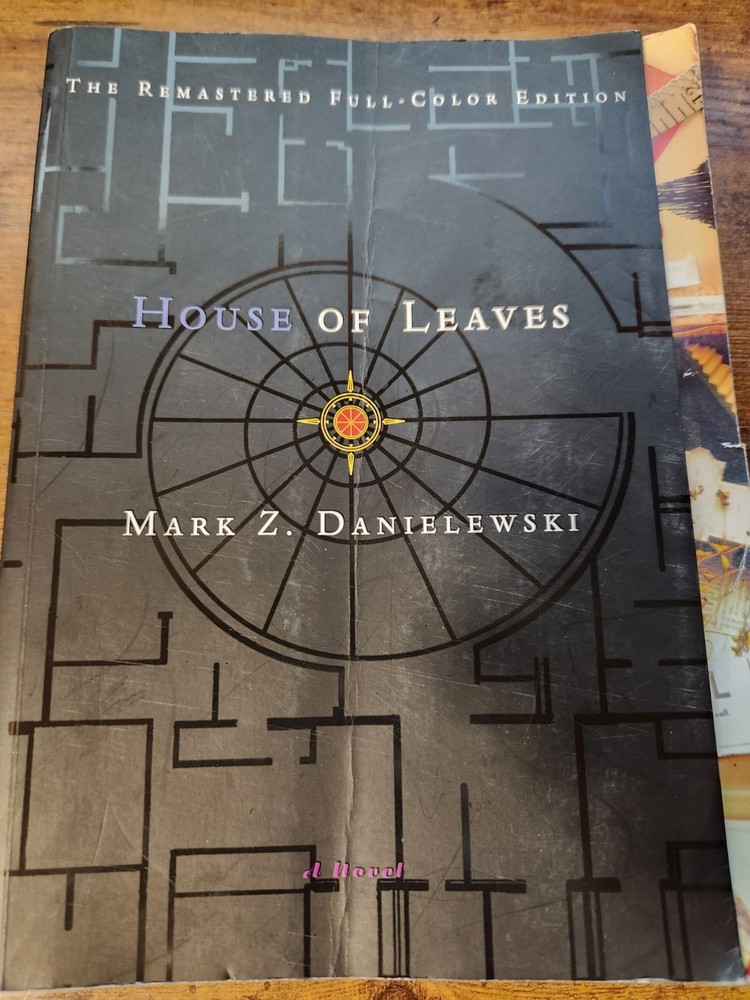 House of Leaves by Danielewski, Mark Z, (0375703764) Paperback