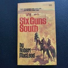 Six Guns South-pbk-Robert MacLeod-Fawcett-1972-western Action