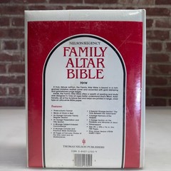 Vintage New Family Heirloom Bible KJV White Faux Leather Gold Edges Illustration