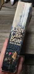 The Clan of the Cave Bear, 1981, Jean M. Auel, Paperback