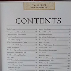 Victoria & Albert Museum of Childhood Martha Pullen (HC) 2008) Full Color Photo