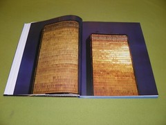 New York – Beautiful Photographs – 136 Pages 1997 USA Book Hardcover Twin Towers
