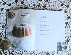 Ultimate Pound Cakes Classic Recipe Collection, By Phyllis Hoffman Depiasno