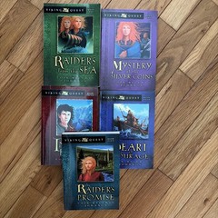 New VIKING QUEST Series Lois Walfrid Johnson Complete Set 5 Books 1 2 3 4 5