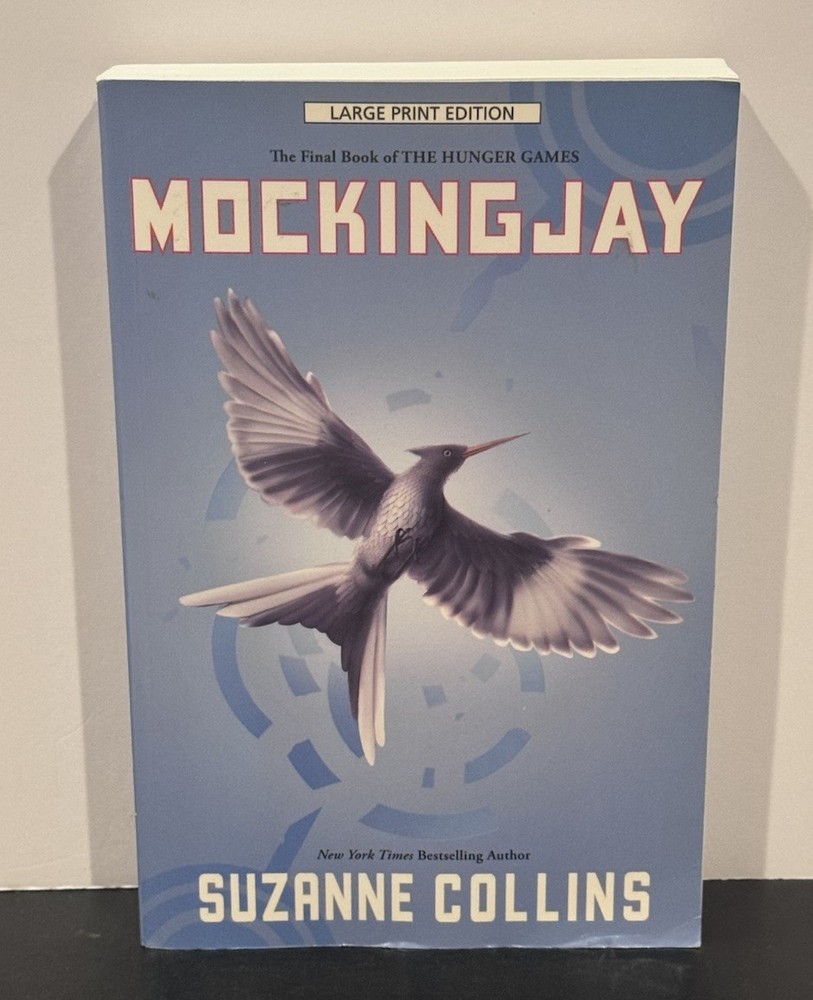 Hunger Games Trilogy: Mockingjay Suzanne Collins 2012, LARGE Print Edition Pbk