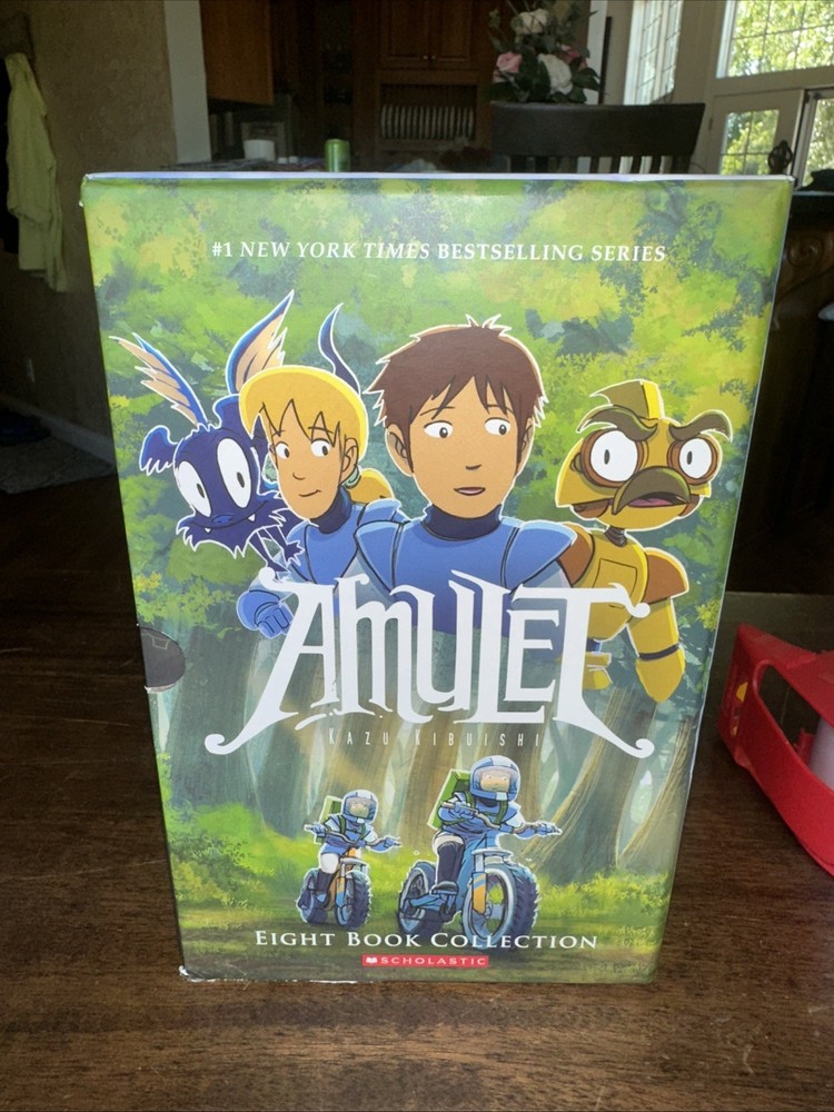 Amulet #1-8 Box Set by Kazu Kibuishi (2018, Trade Paperback / Trade Paperback)