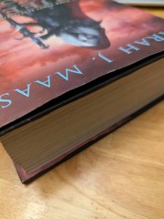 Queen of Shadows by Sarah J. Maas (2015, Hardcover)
