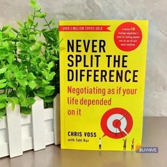 Never Split the Difference By Chris Voss Brand New Paperback – Free Shipping USA