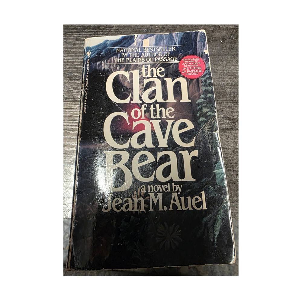 The Clan of the Cave Bear, 1981, Jean M. Auel, Paperback