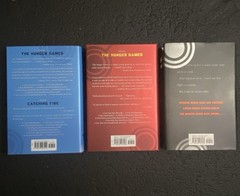 The Hunger Games Trilogy Box Set: Hunger Games, Catching Fire, Mockingjay