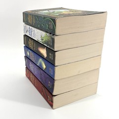 Land of Stories Complete Series Books 1-6 Paperback Lot Chris Colfer LB