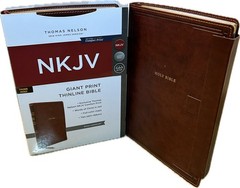 NKJV GIANT PRINT(12pt) MAGNETIC CLOSURE INDEXED Thinline Brown Leathersoft Bible