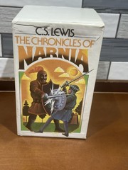 Vintage 1970s C.S. Lewis The Chronicles of Narnia Seven Book Boxed Set READ