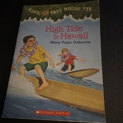 Magic Tree House High Tide in Hawaii by Mary Pope Osborne Paperback