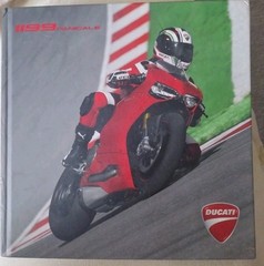 Ducati 1199 Panigale Hardcover Book 70 Pages English Italian Motorcycle V Good