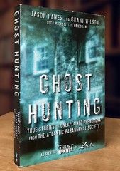 Ghost Hunting: Unexplained Phenomena from the Atlantic Paranormal Society (2007)