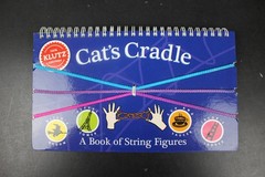 Cat’s Cradle Book of String Figures Editors of Klutz 1993 Activity KLUTZ