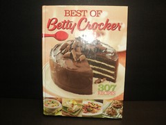 Best of Betty Crocker Hardcover 307 Recipes – All With Photos 352 Pages 2009