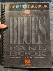 The Blues Fake Book: Melody Line, Lyrics & Chords for C Instruments, 400 S.C-439