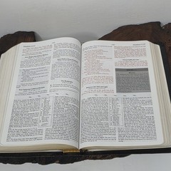 Nelson’s New King James Version 1997 Study Bible Black Bonded Leather #2885N