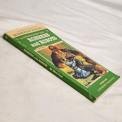 TSR Robbers and Robots Mike Carr Vintage 1983 Dungeons & Dragons 1st Printing