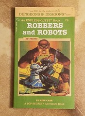 Dungeons & Dragons An Endless Quest #9 Robbers and Robots by Mike Carr 1983 TSR
