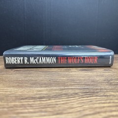 The Wolf’s Hour by Robert R McCammon ~ 1989 HC/DJ First UK Edition