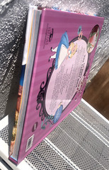Alice in Wonderland The Official Cookbook Disney 50+ Topsy-Turvy Recipes Elena C