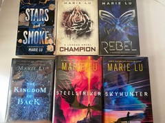 Marie Lu Lot 6 Books: Legend, Skyhunter, Steelstriker, Kingdom of Back, Stars &